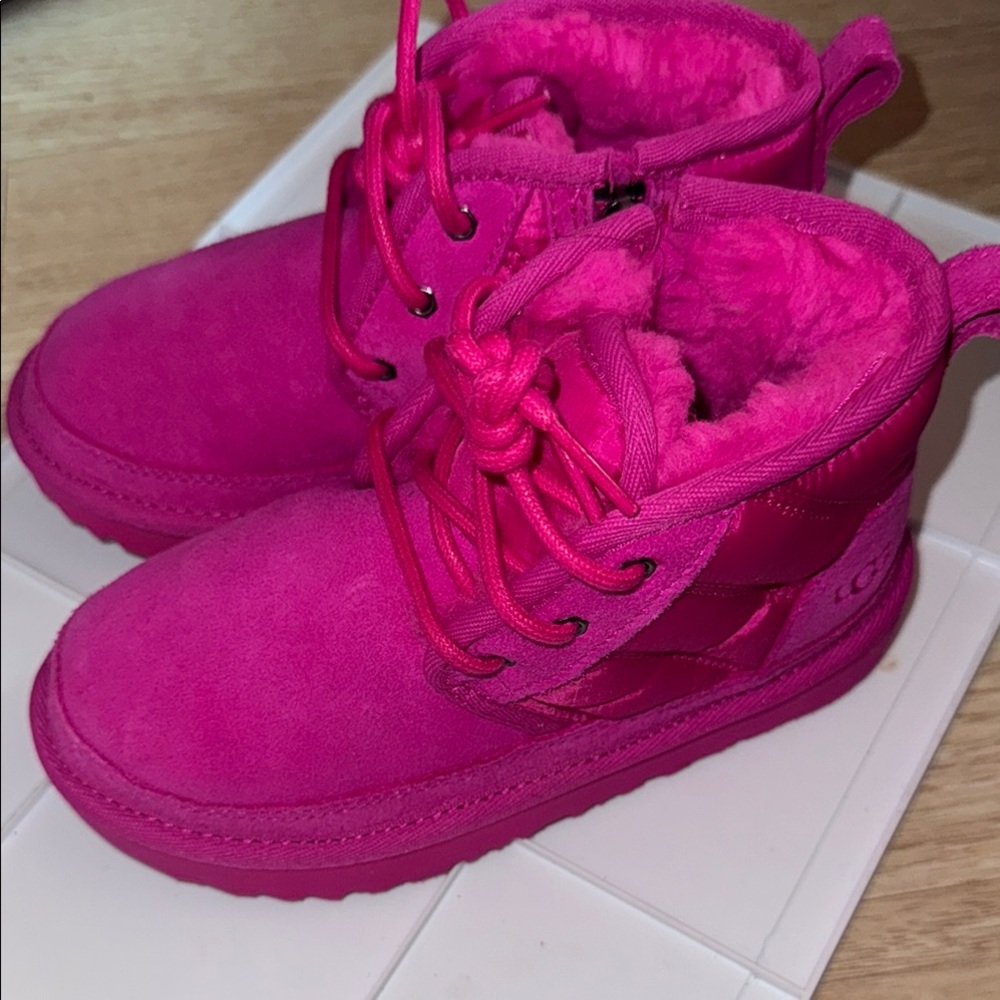 New UGG Kids Fuchsia Boots